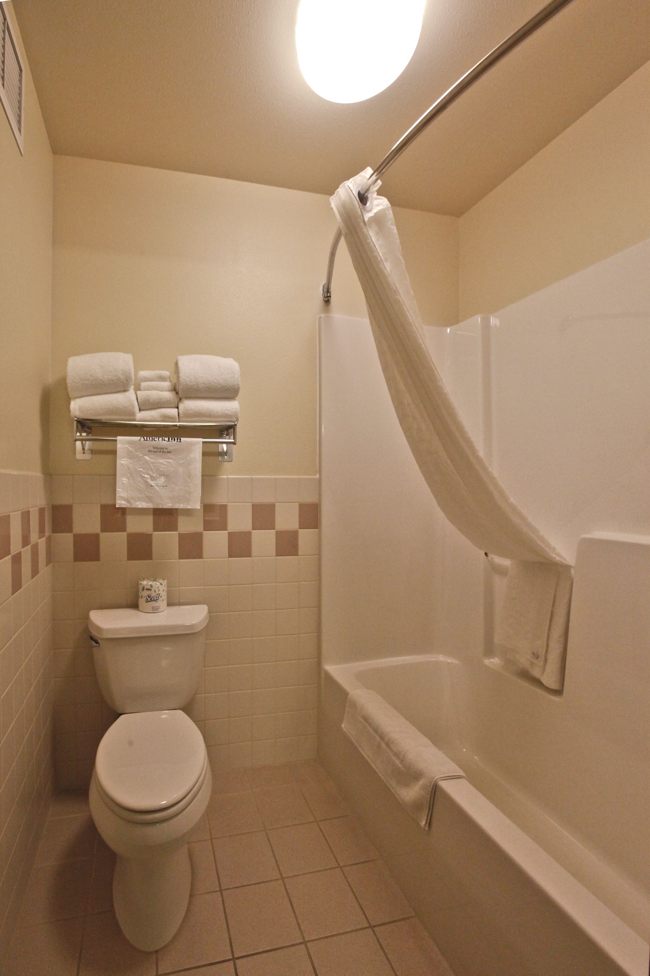 Studio, Suite, King Bed, Americinn By Wyndham Havre 6/6