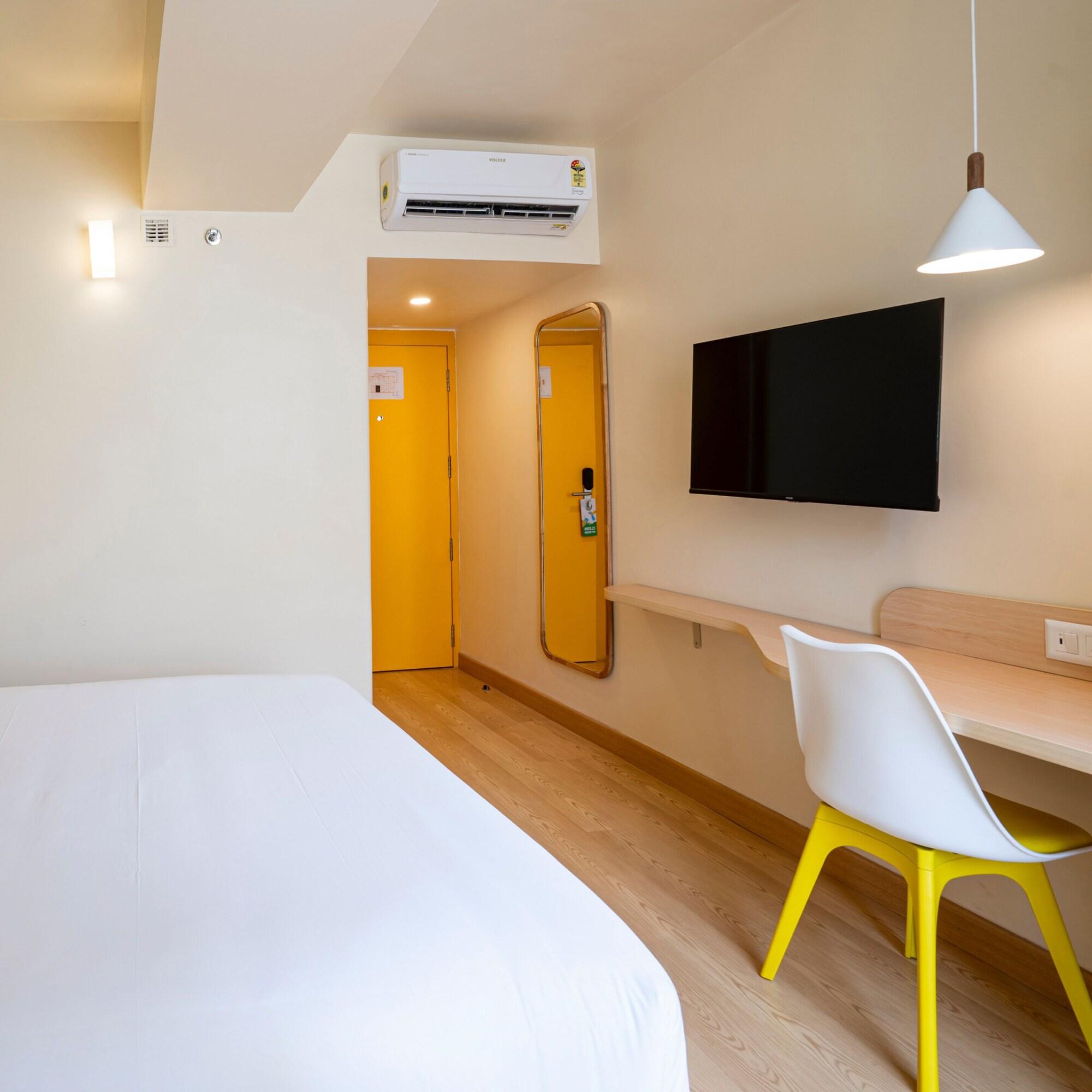 Bloom Hotel Sector 19 32/32