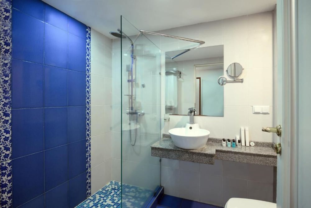 غرفة ديلوكس بسرير مزدوج أو سريرين منفصلين بشرفة، Royal Plaza by Stellar Hotels, Yerevan 2/2