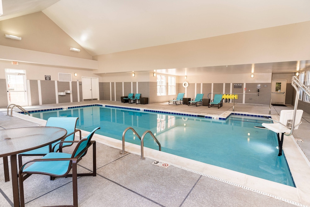 RESIDENCE INN DECATUR FORSYTH 9/38