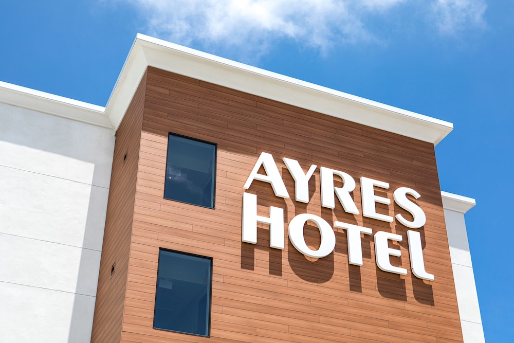 Ayres Hotel Vista Carlsbad 1/50