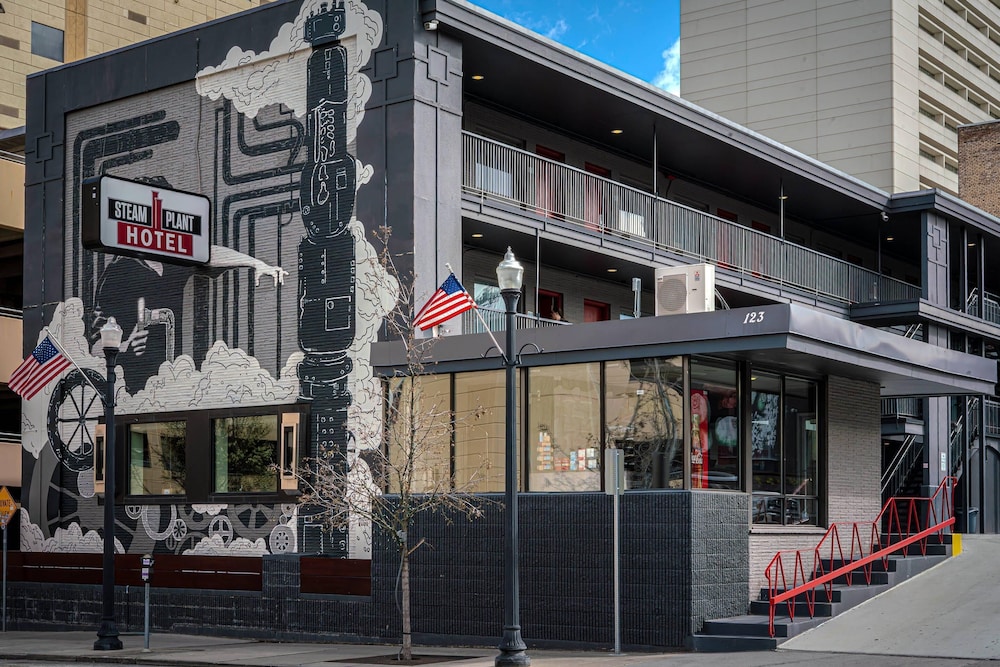Steam Plant Hotel 60/64