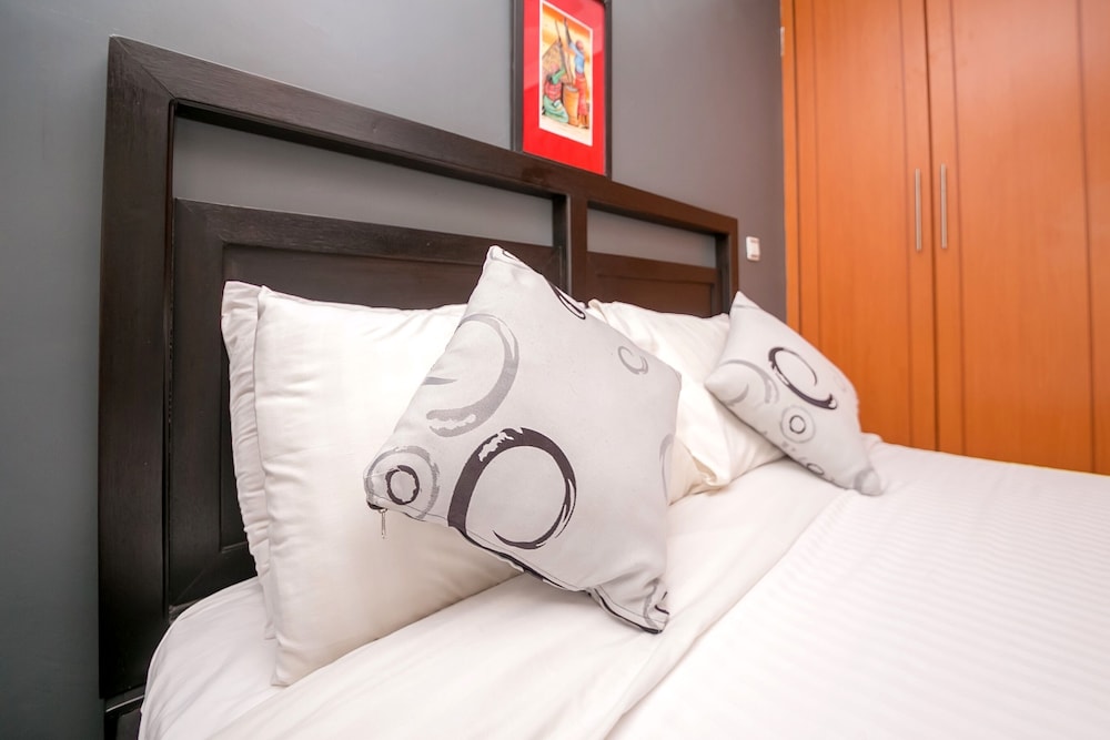 Meltonia Luxury Suites 15/50