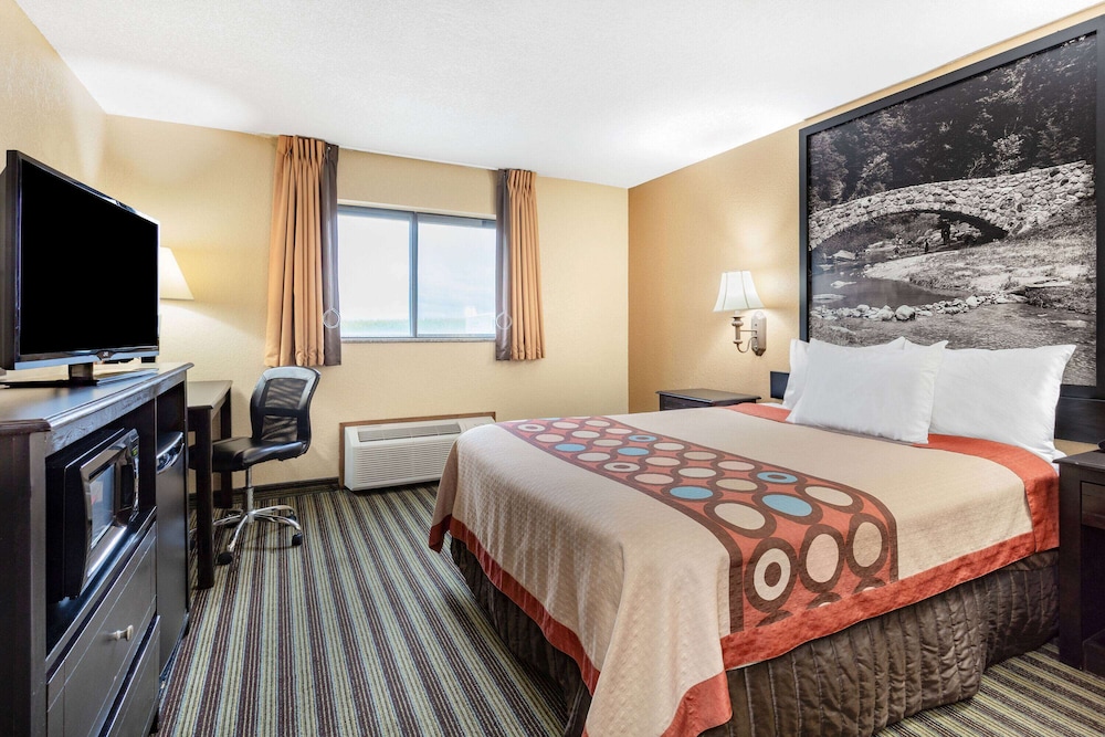 Business, King Bed