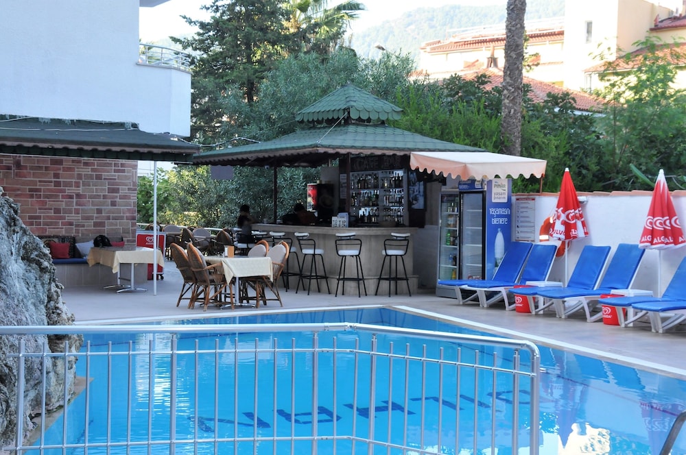 Dilhan Hotel 2/31