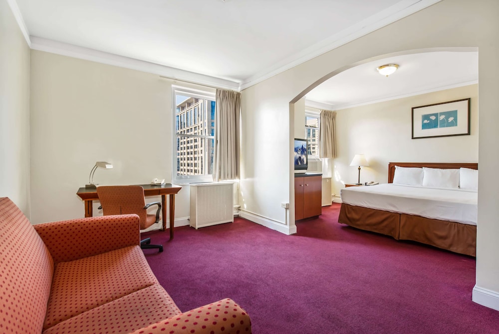 Travelodge By Wyndham Downtown Chicago 16/34