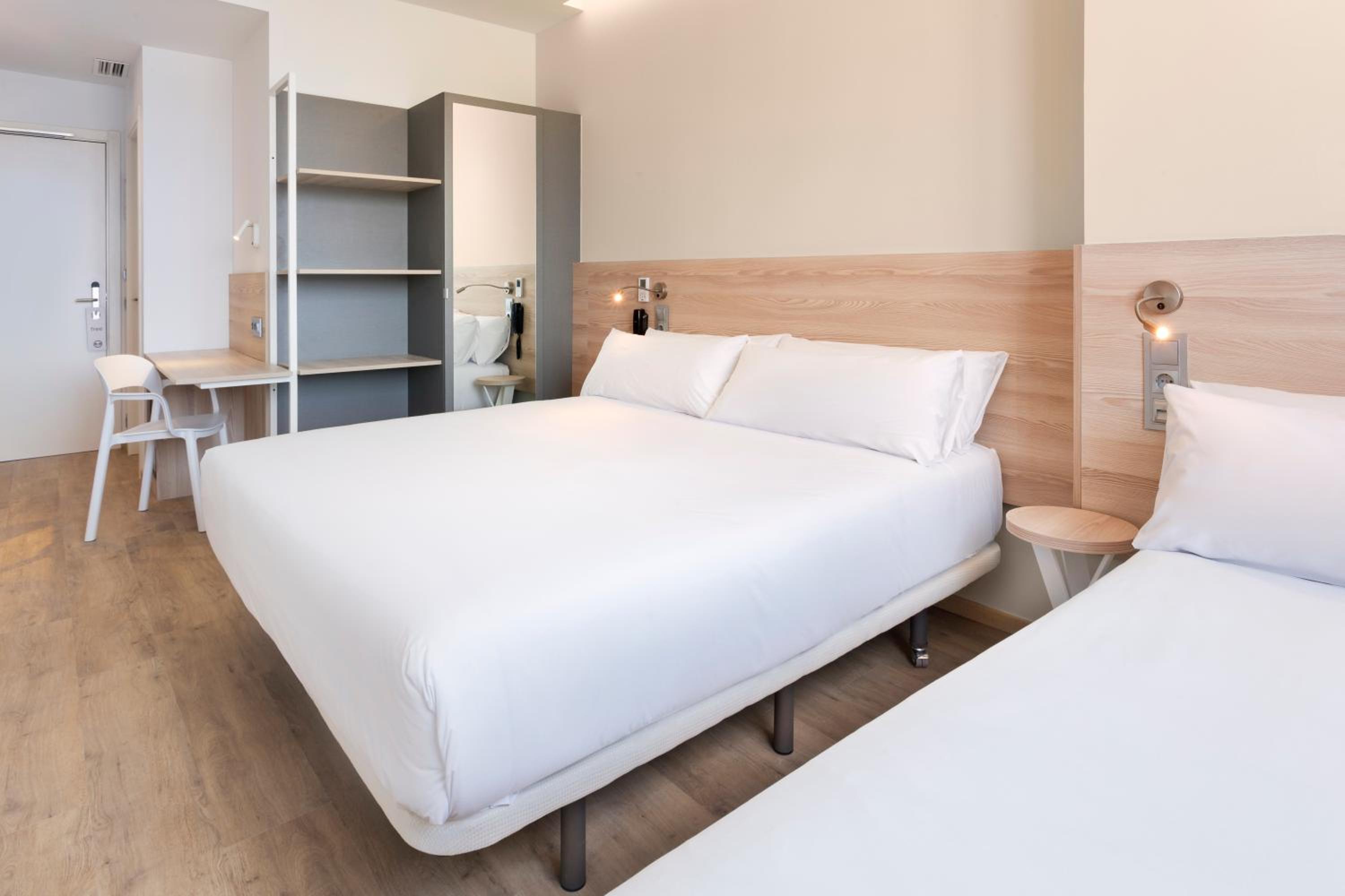 غرفة عائلية، B&B HOTEL Murcia 4/10