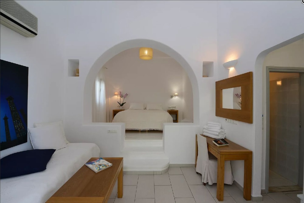 Elena Hotel 44/65