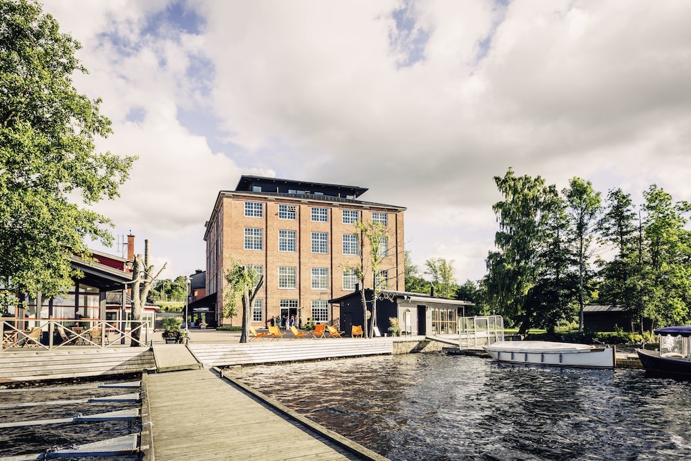 Naas Fabriker Hotell Och Restaurang 3/50