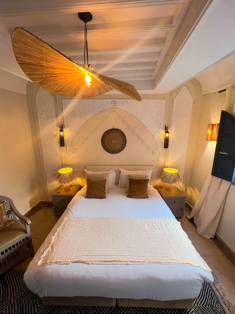 Riad Jonan 16/65