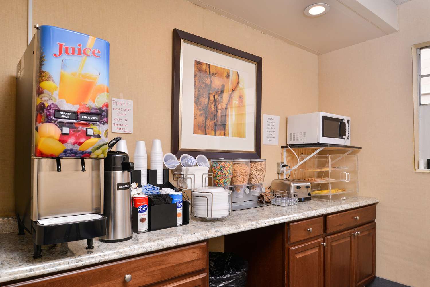Americas Best Value Inn Augusta Historic Downtown 22/30