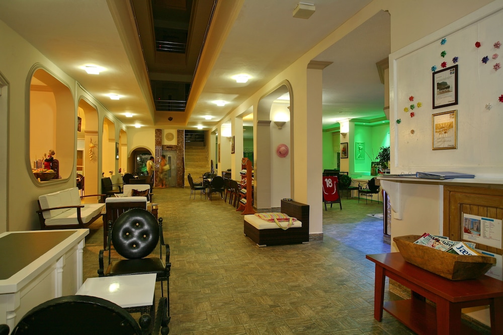Bella Bravo Suite Hotel 32/49
