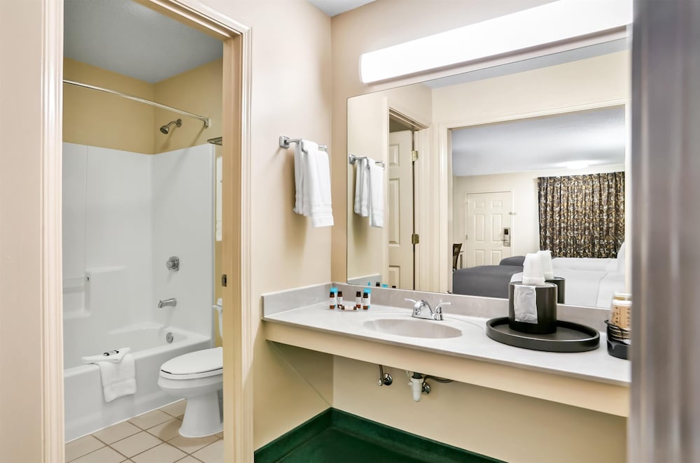 Americas Best Value Inn Rome 47/50