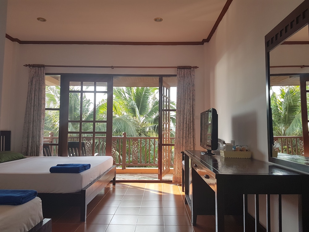 First Villa Beach Resort 46/75