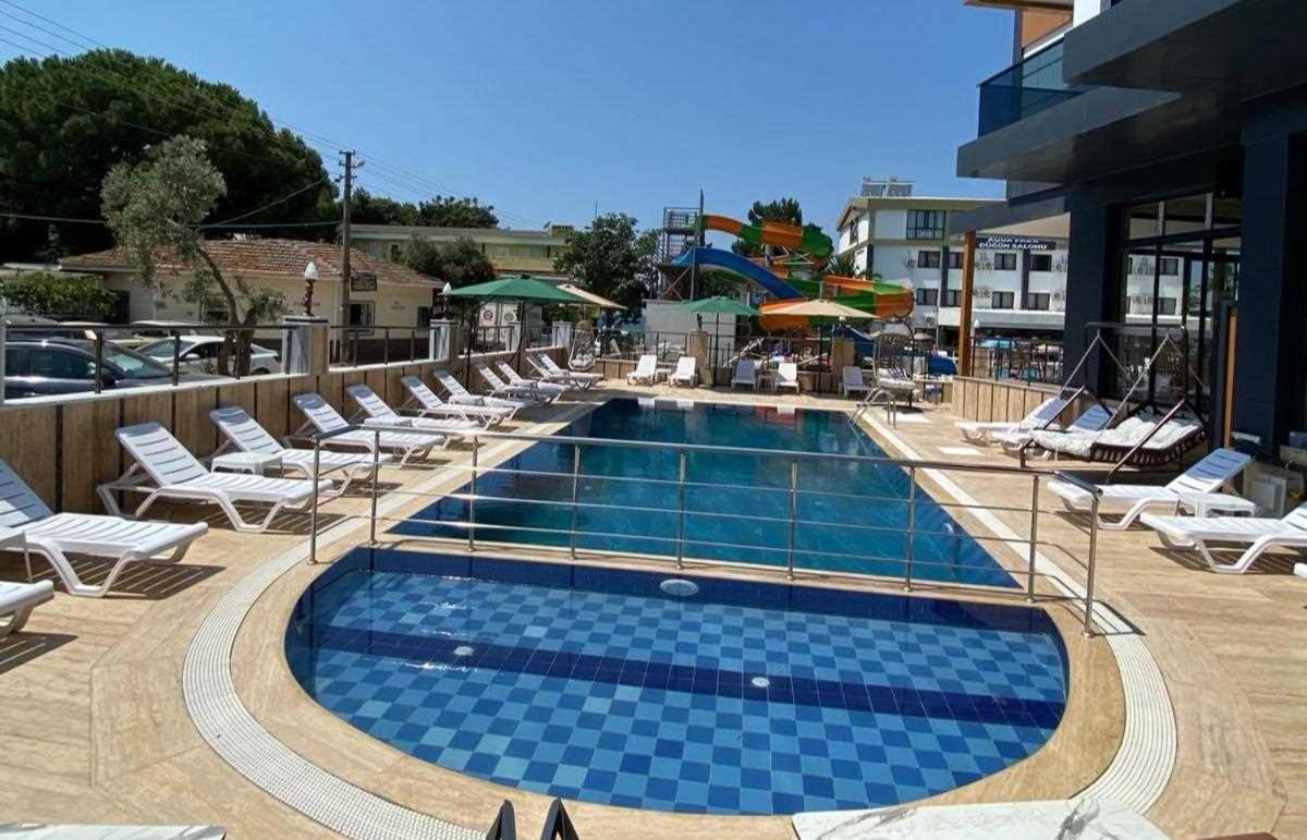 Erdek Grand Gazzella Otel 21/22