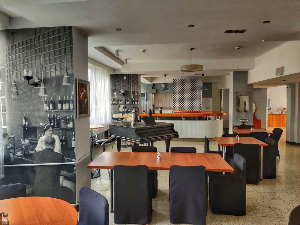 Logos Hotel Warsaw 56/75