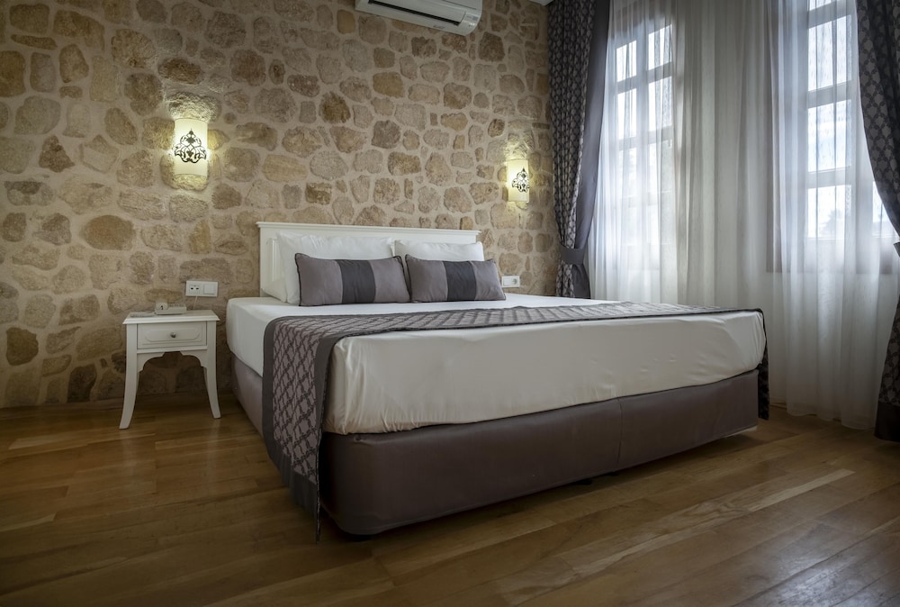 Argos Hotel - Adults Only 26/75