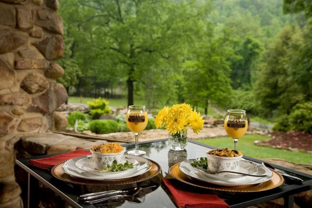 Hilltop Manor Bed and Breakfast 32/49