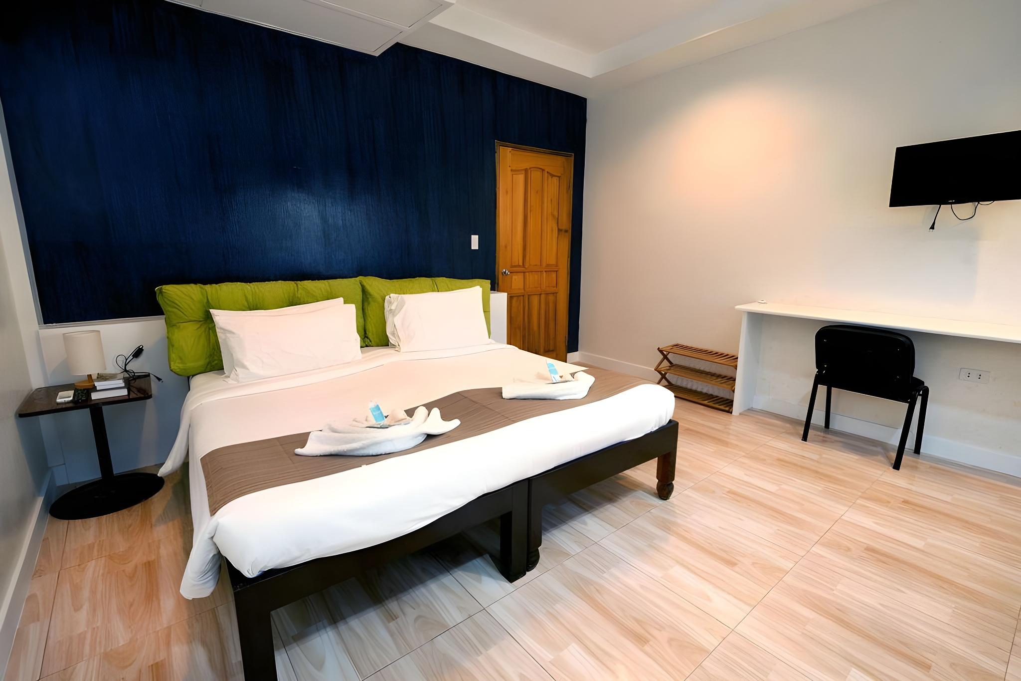 1 Bedroom, Standard, Double and Twin Beds
