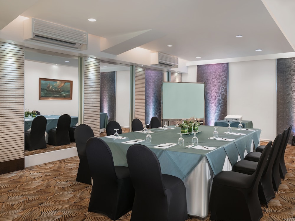 Vivere Suites 54/62