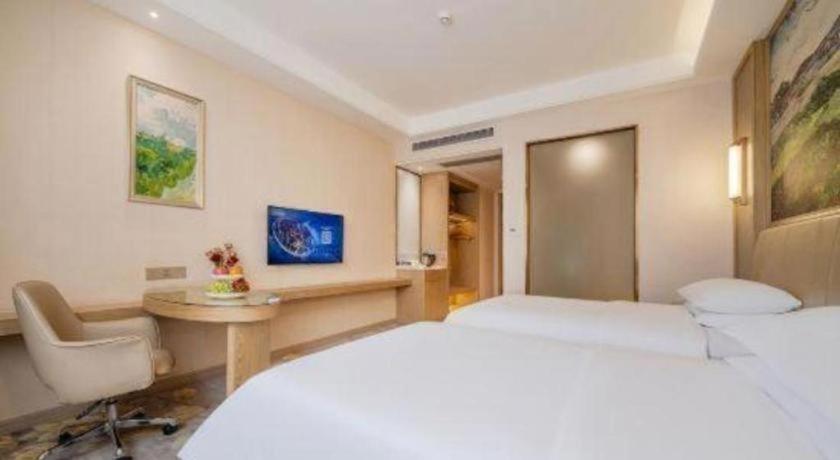 Vienna Hotel (Shenzhen Pingshan Longtian Small Town) 17/53