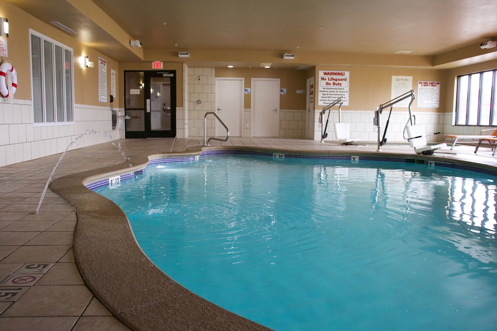 Holiday Inn Express Hotel Suites Crawfordsville 40/65