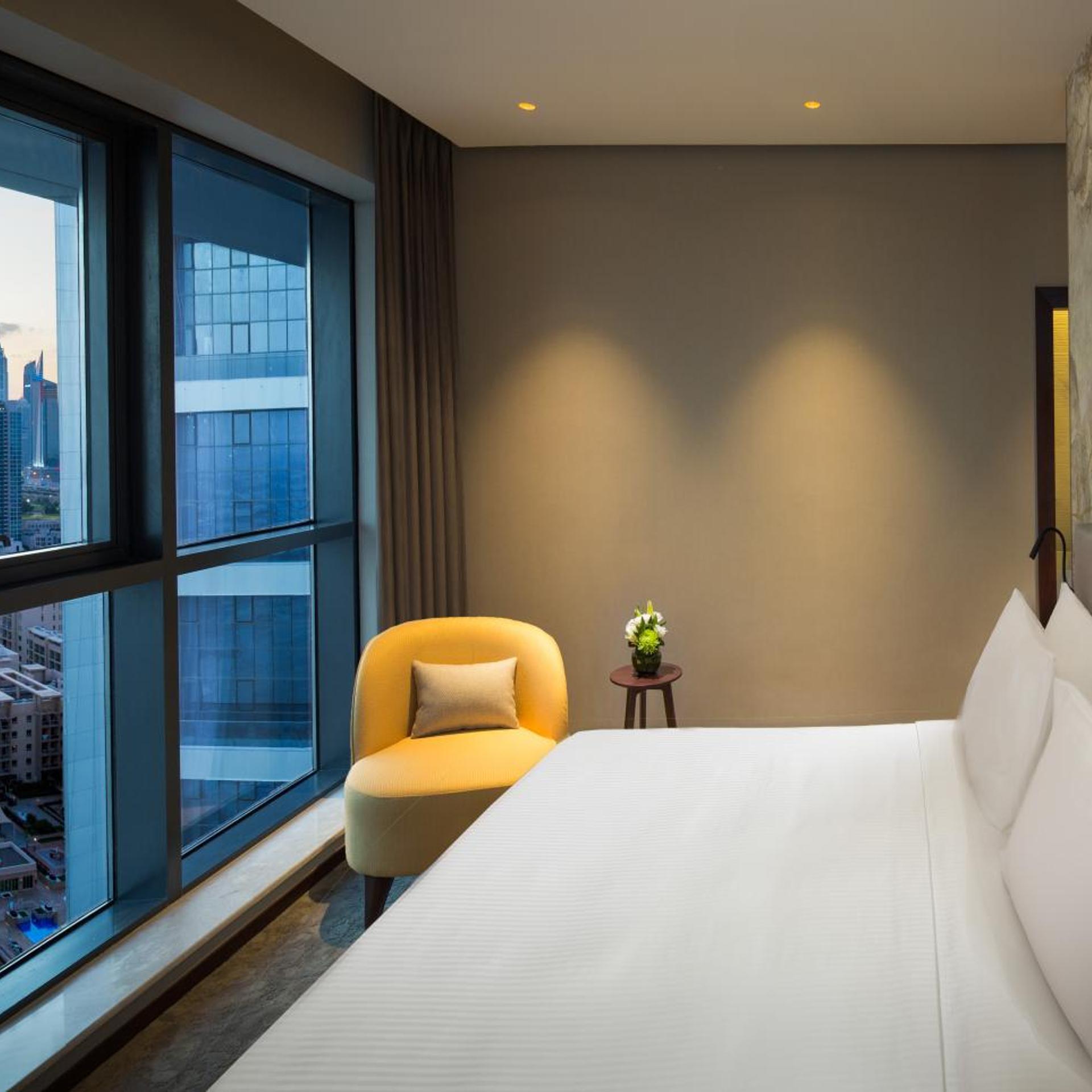 Deluxe Sky One Bedroom Suite