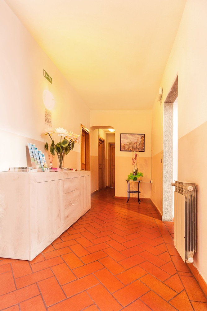 Hotel Costantini 8/73