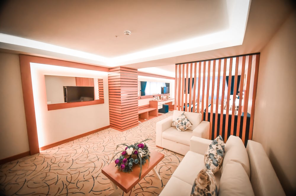 Yol Is Holiday Trabzon Otel 25/50