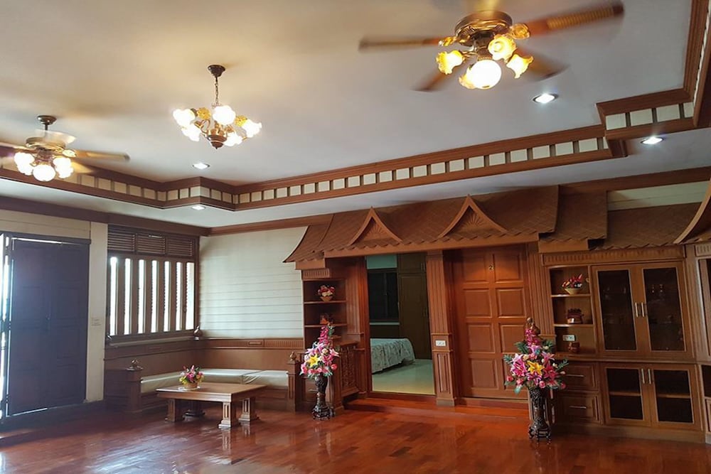 Rai Fhun Pen Jing Resort 6/31