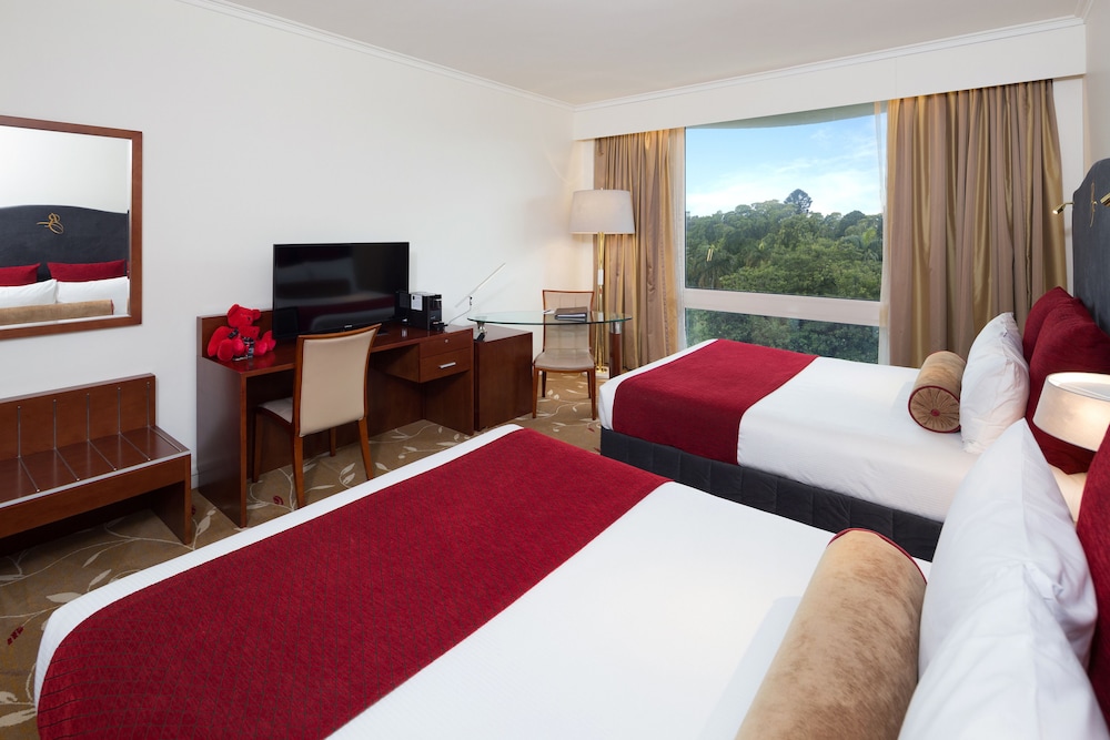 Royal on the Park Hotel and Suites 14/57