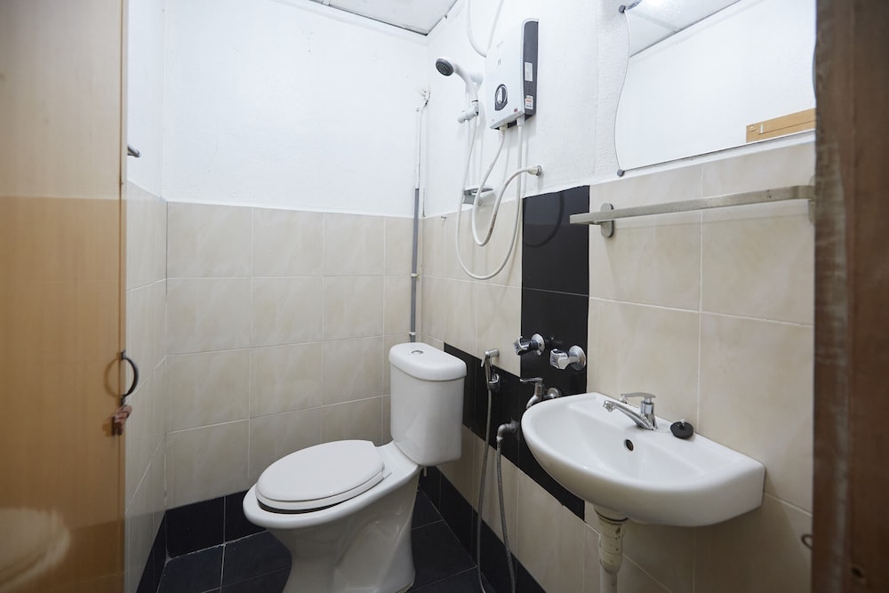 OYO 885 Jerteh Hotel 27/31