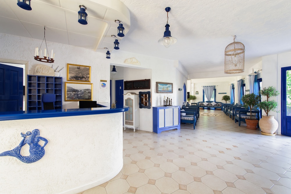 Atheras Hotel 10/65