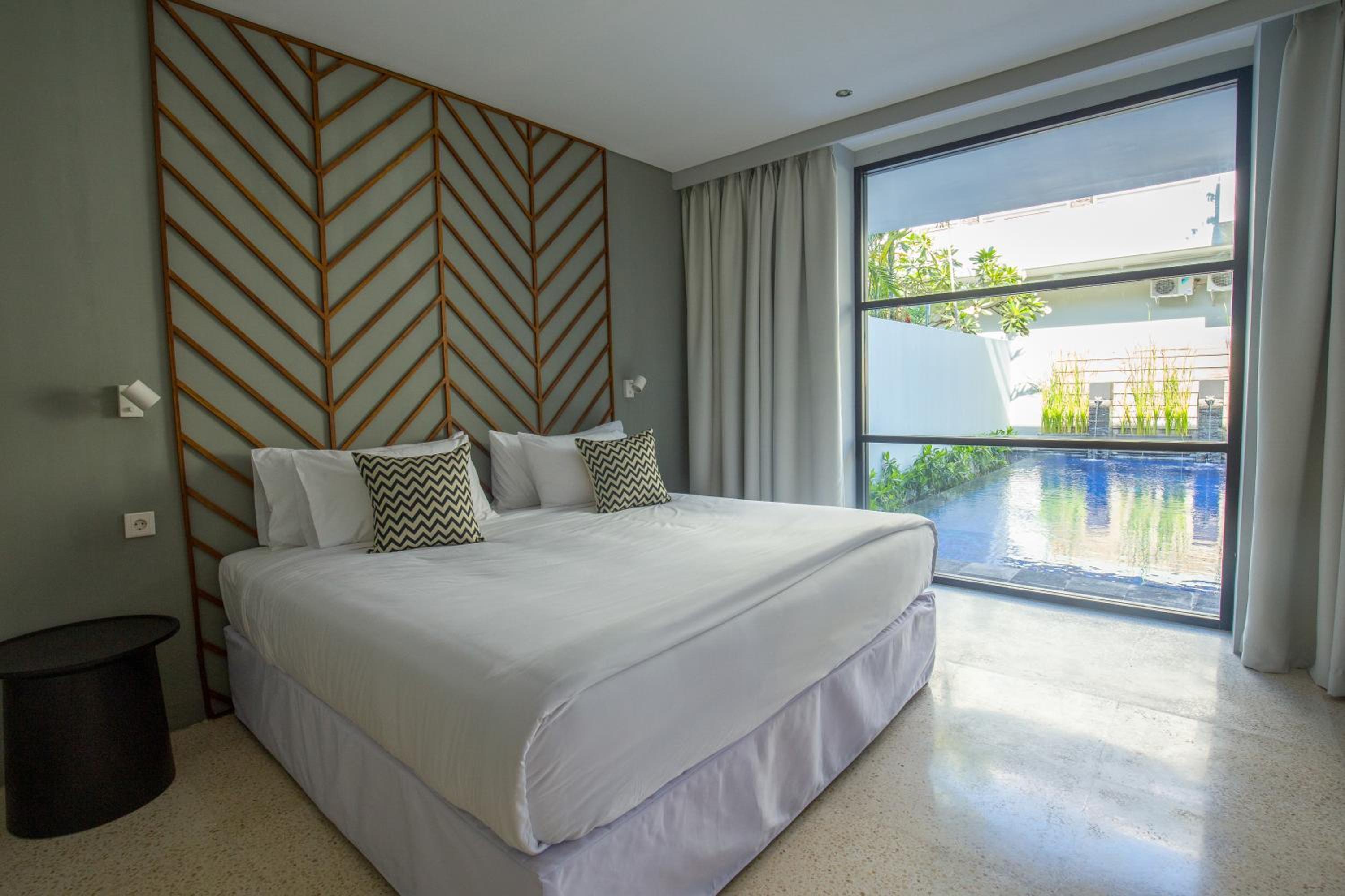 3 Bedrooms, Pool, Villa