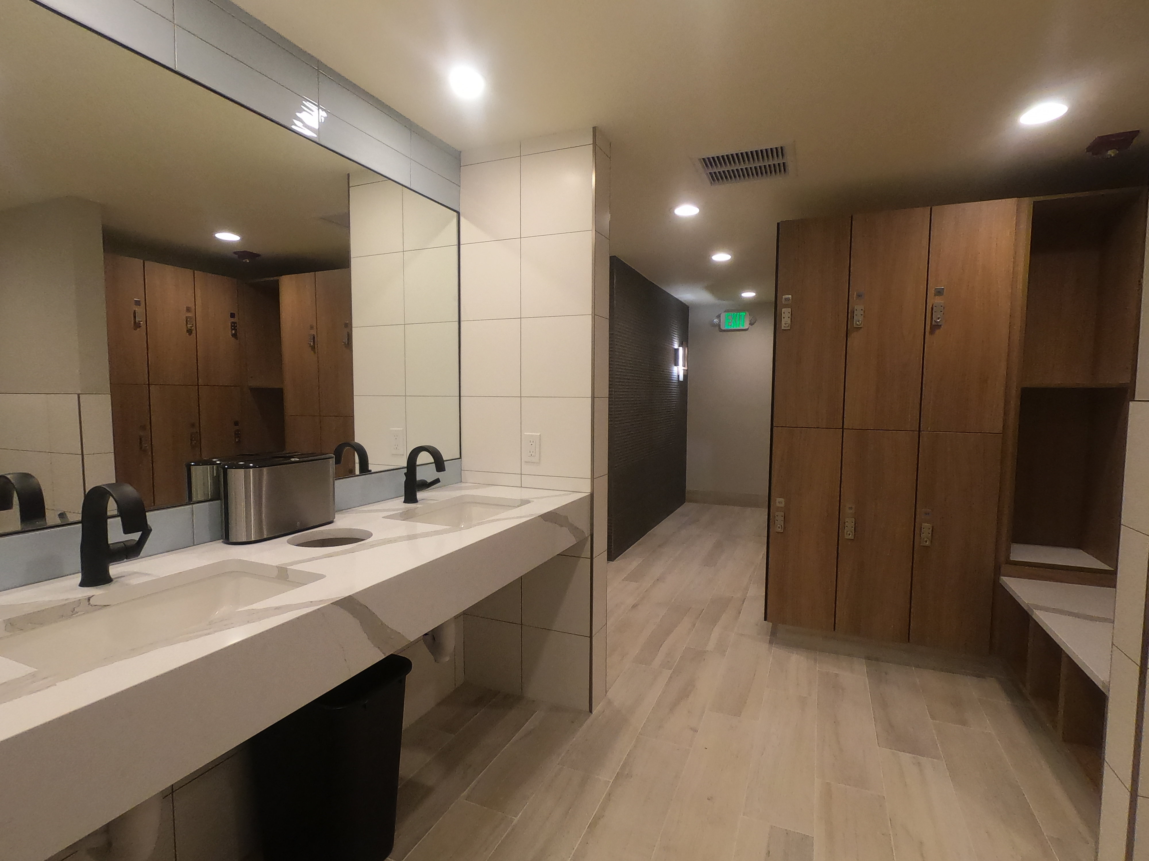 Vail Racquet Club Townehomes And Condominiums 13/38