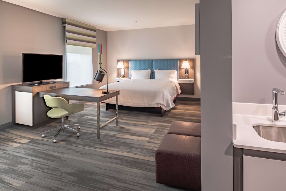 Hampton Inn And Suites Dallas/Plano Central 23/66