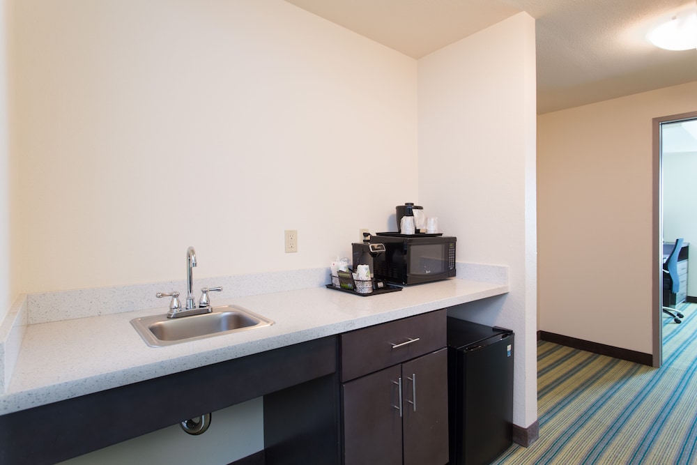 Holiday Inn Texarkana Arkansas Conv Ctr 60/73