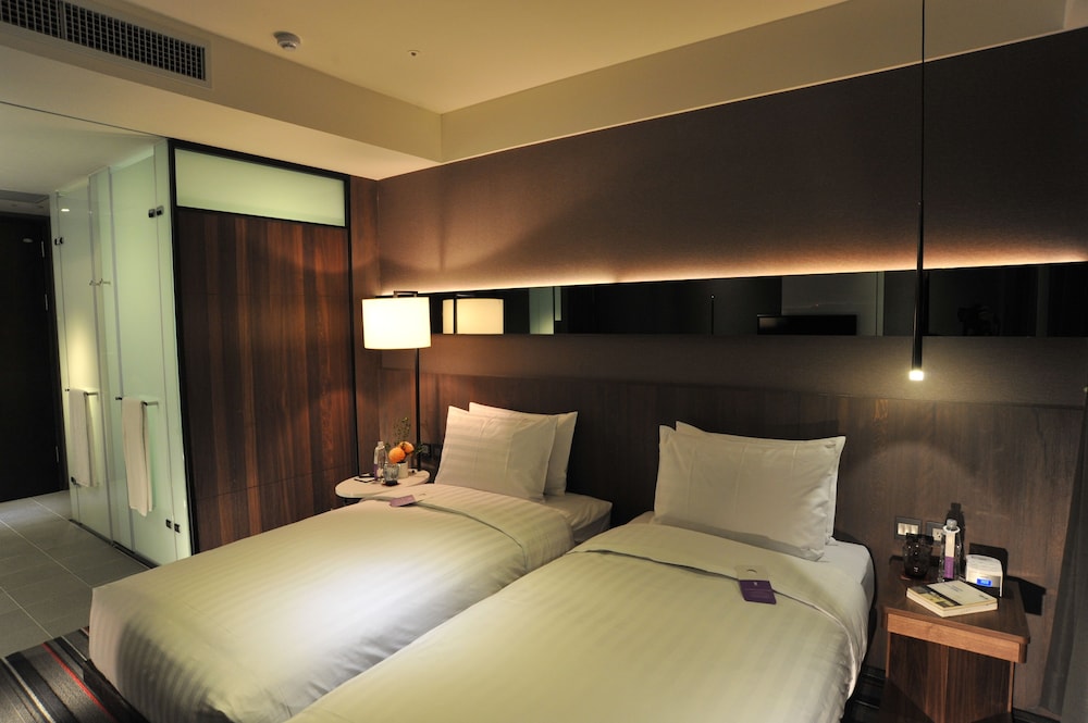 WESTGATE HOTEL 26/66
