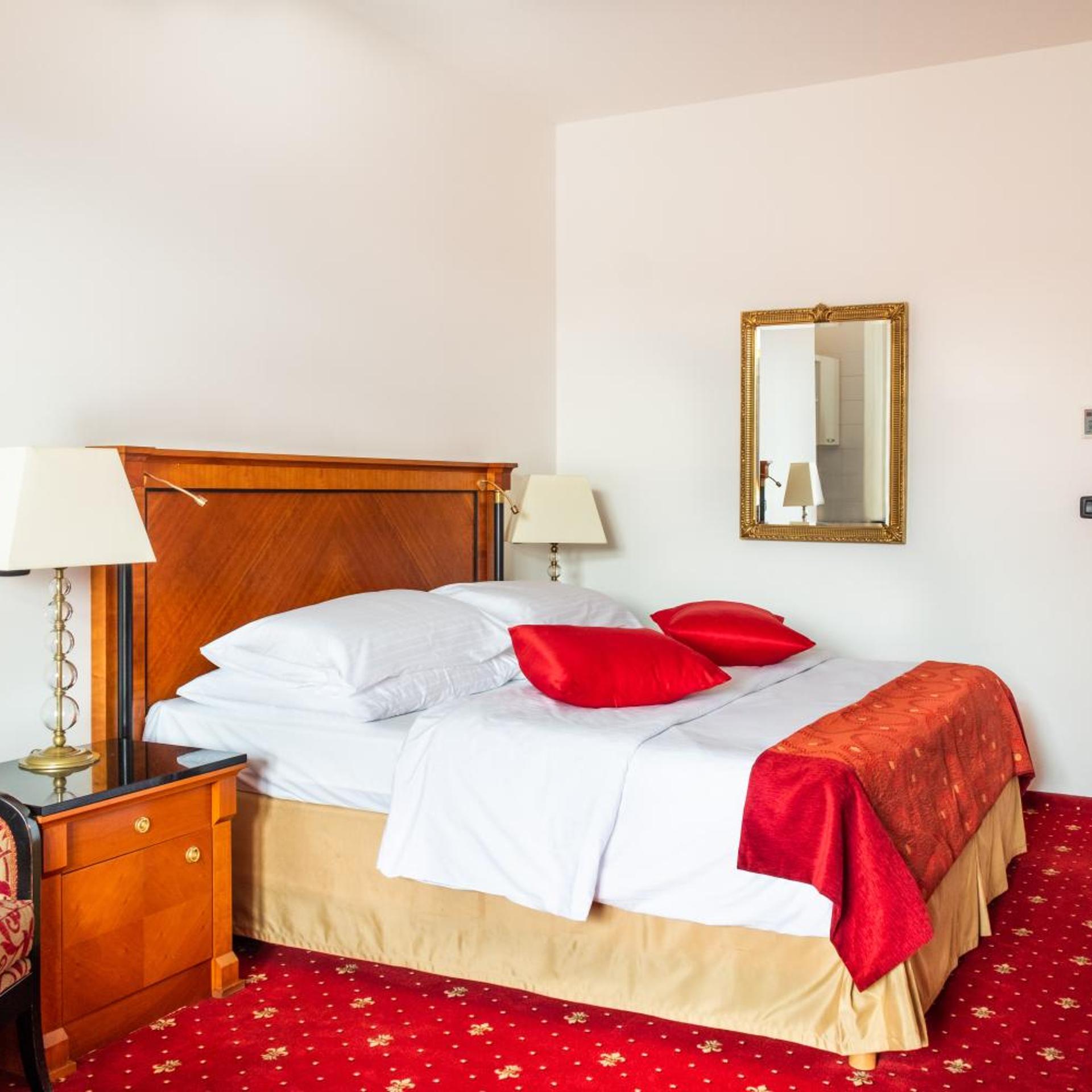 غرفة بسرير مزدوج أو سريرين منفصلين، Hotel Leon D'oro 3/8
