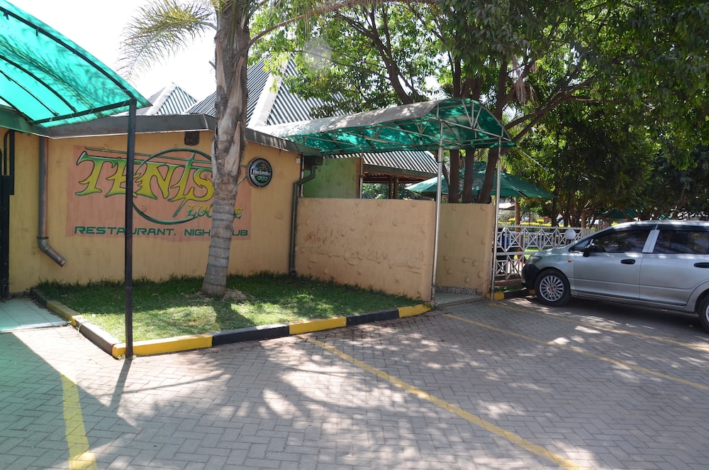 Tents Hotel 26/32
