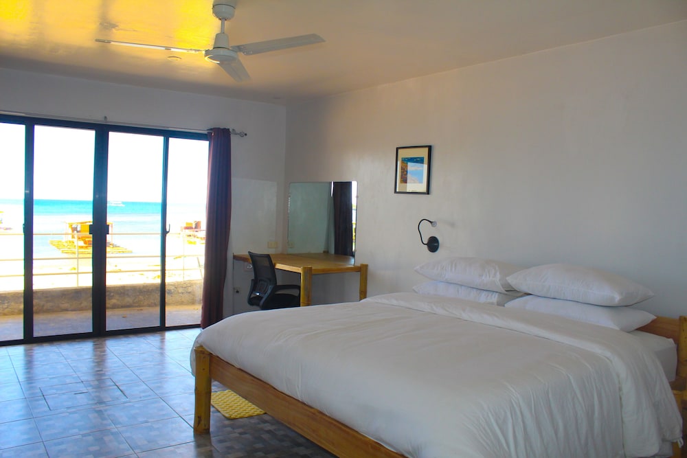 The Coral Beach Club 9/50