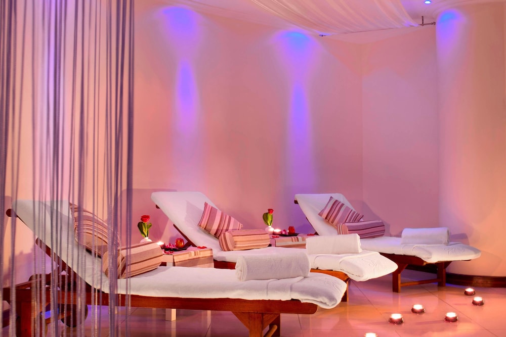 Le Meridien Al Aqah Beach Resort 22/65