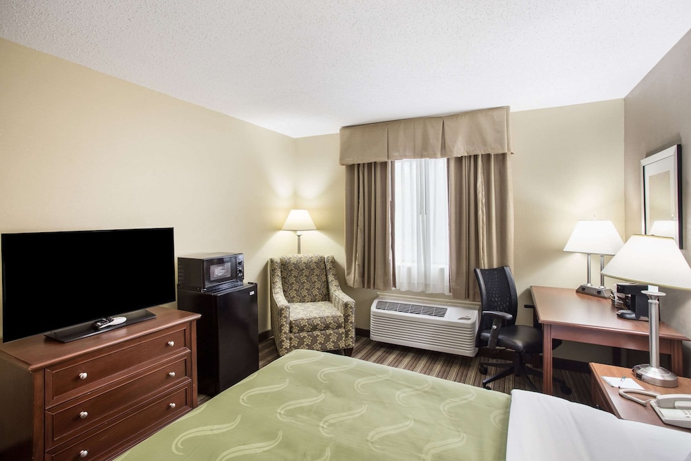 Quality Inn Athens, OH 21/50