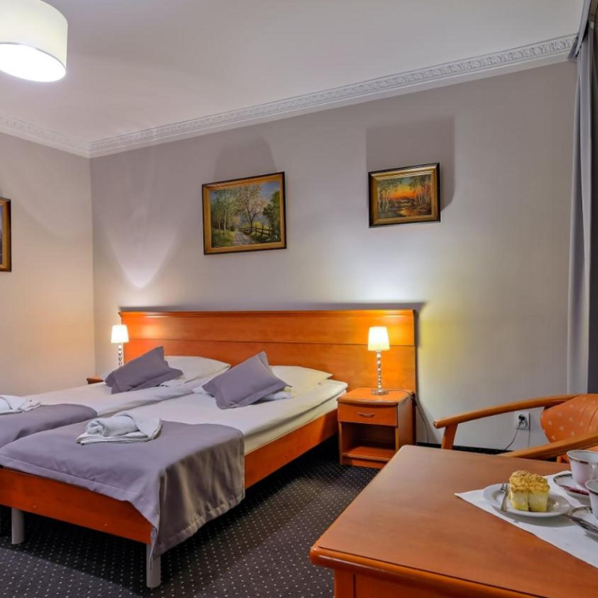 Hotel Wodnik 18/50