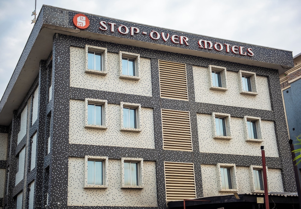 Stop Over Motels 4/58