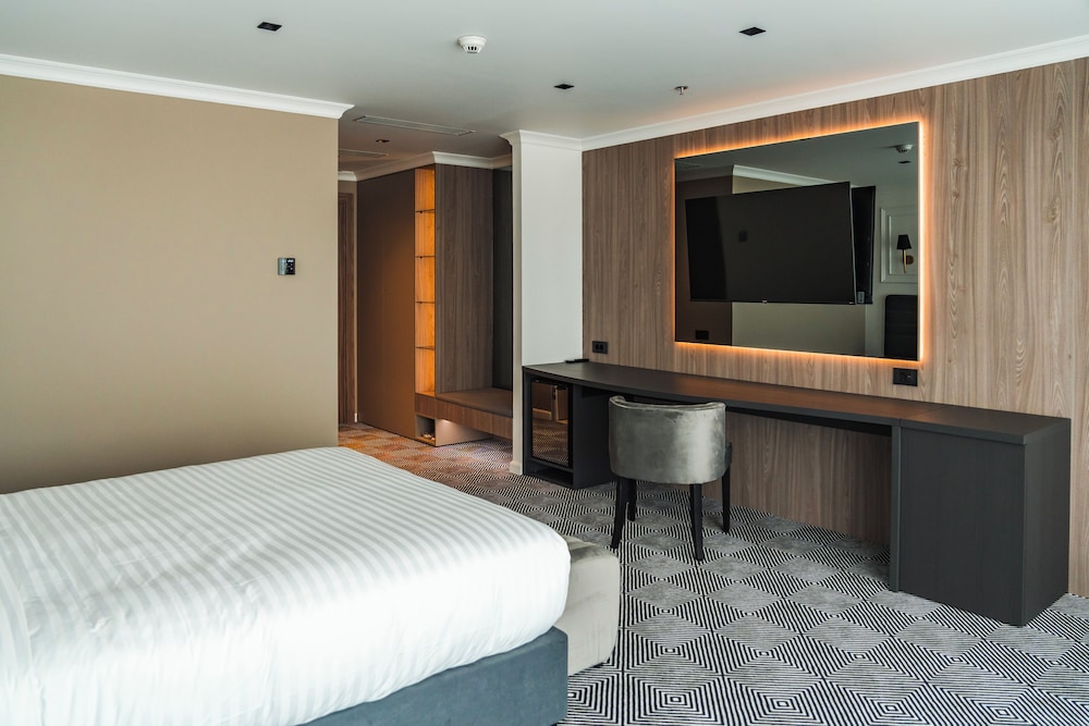 Sky Airport Hotel 24/61