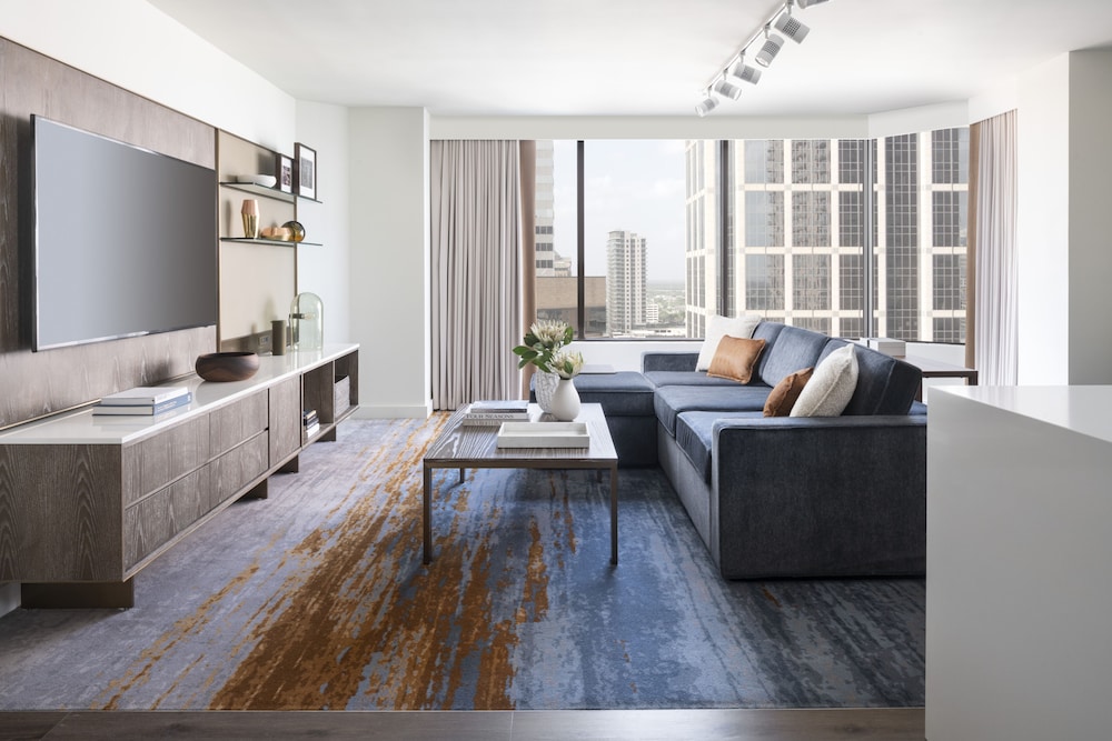 Four Seasons Houston 41/80