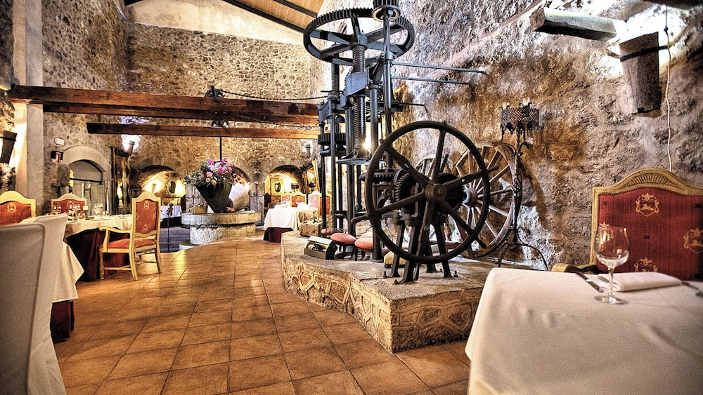 LA POSADA DEL MARQUES 24/50