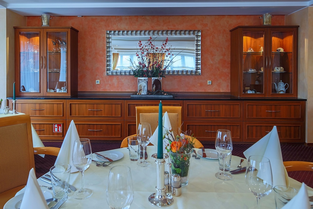 Hotel-Restaurant Kunz 47/60