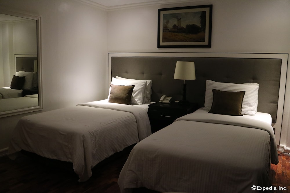 Sugarland Hotel 13/41